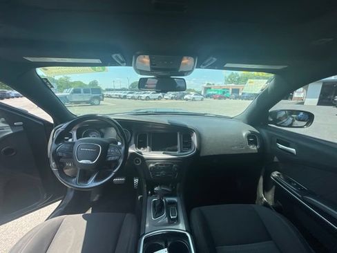 Used 2019 Dodge Charger R/T RWD image 12