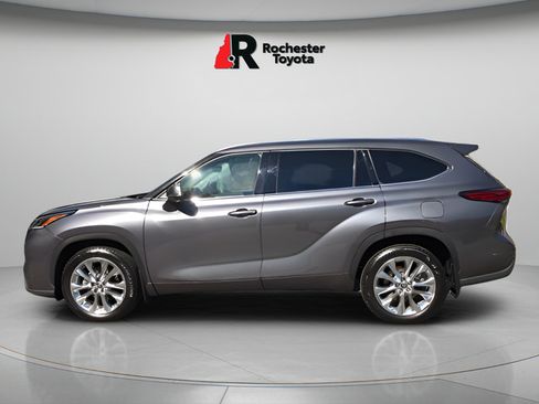 Used 2021 Toyota Highlander Limited AWD/4WD image 4