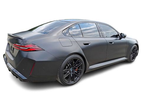 Used 2026 BMW M5 w/ Carbon Package AWD/4WD image 5