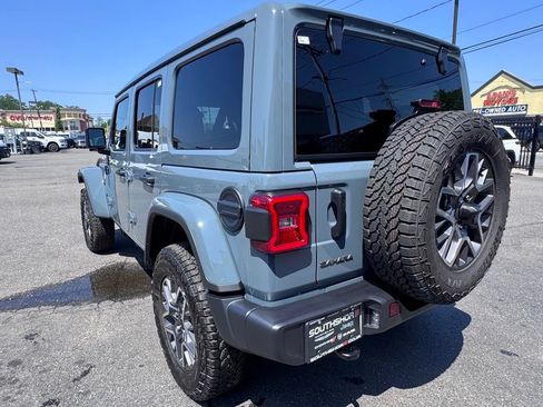 New 2026 Jeep Wrangler Unlimited Sahara AWD/4WD image 5