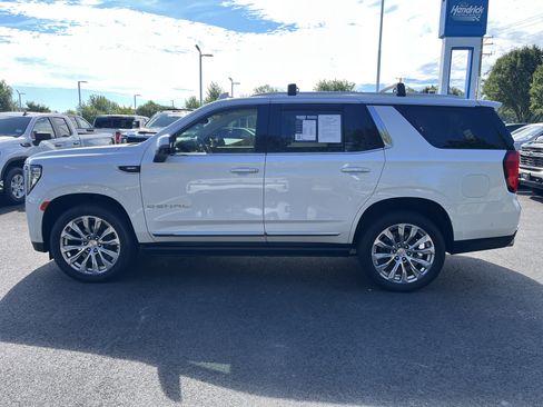 Used 2024 GMC Yukon Denali w/ Advanced Technology Package AWD/4WD image 7