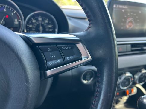 Used 2019 MAZDA MX-5 Miata RF Grand Touring RWD image 22