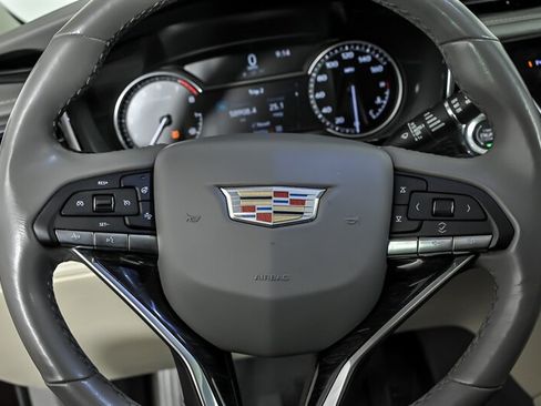 Used 2021 Cadillac XT6 Premium Luxury AWD/4WD image 24