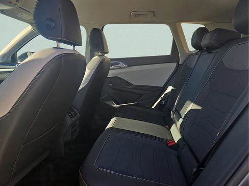 New 2026 Volkswagen Taos SE image 11