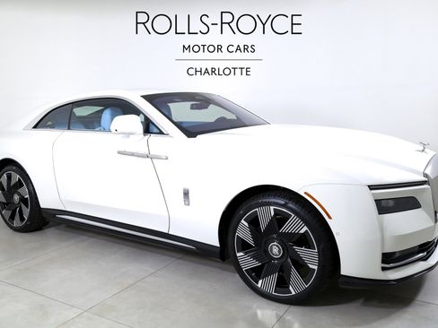 Used 2025 Rolls-Royce Spectre w/ Spectre Enhancement Package image 4