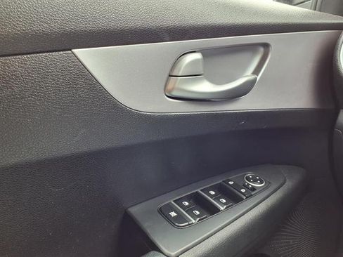 Used 2024 Kia Forte LXS FWD image 17