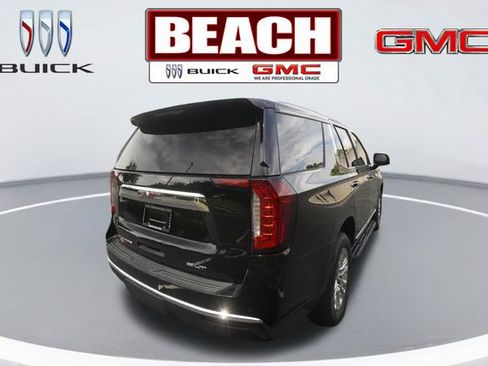 Used 2022 GMC Yukon SLT w/ SLT Luxury Package AWD/4WD image 3