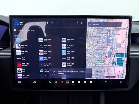 Used 2023 Tesla Model X Plaid AWD/4WD image 23