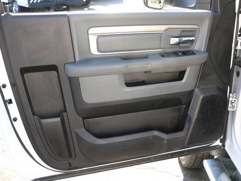Used 2016 RAM 5500 Tradesman w/ Power & Remote Entry Group AWD/4WD image 28