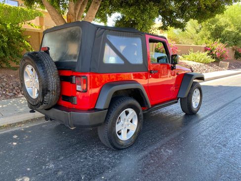 Used 2016 Jeep Wrangler Sport w/ Connectivity Group AWD/4WD image 8