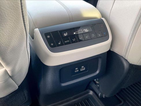 Certified 2024 Nissan Pathfinder SL w/ SL Premium Package image 34