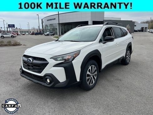 Used 2025 Subaru Outback Premium image 3