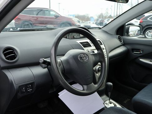 Used 2008 Toyota Yaris Sedan image 16