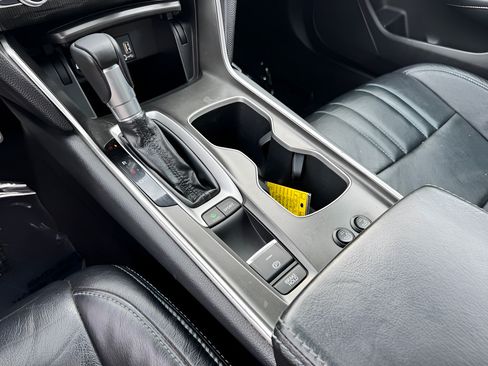 Used 2018 Honda Accord Sport image 30