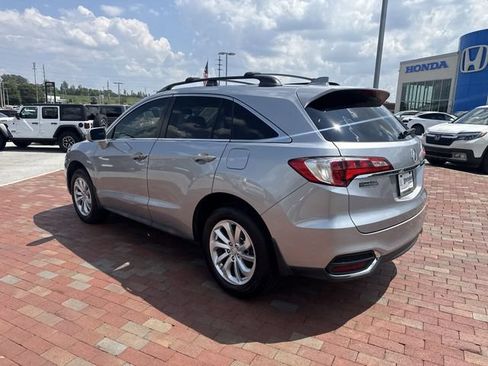 Used 2017 Acura RDX w/ AcuraWatch Plus Package FWD image 34