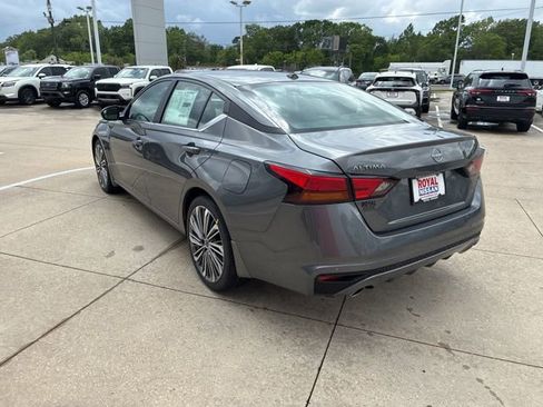 New 2026 Nissan Altima 2.5 SV w/ SV Premium Package FWD image 5