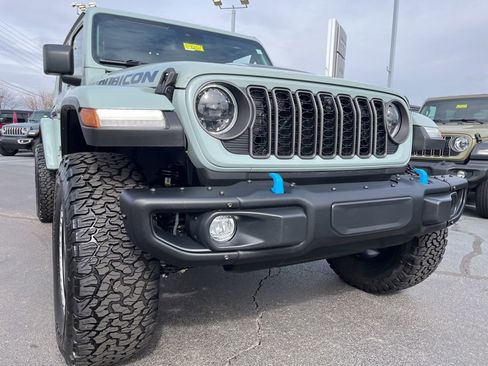 Used 2024 Jeep Wrangler Unlimited Rubicon 4xe image 58