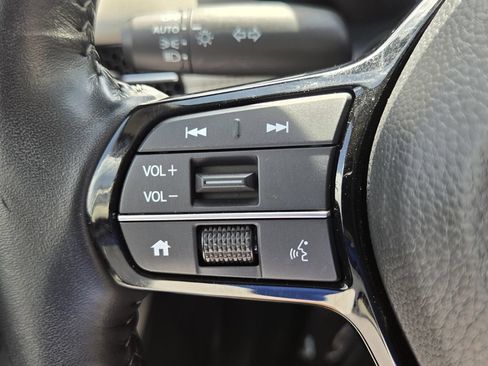 Used 2025 Honda HR-V EX-L image 25