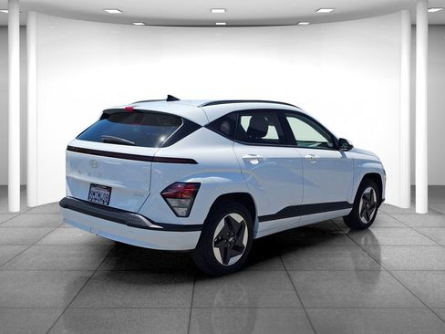 Certified 2024 Hyundai Kona SEL FWD image 6