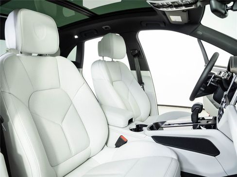 New 2026 Porsche Macan S AWD/4WD image 24