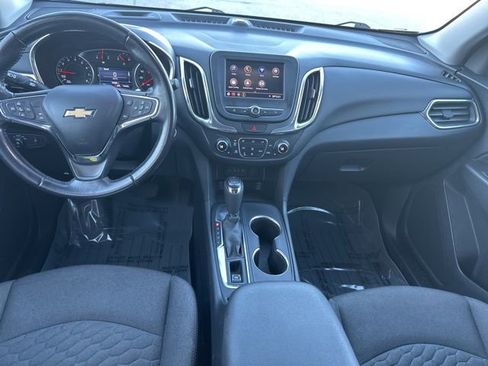 Used 2020 Chevrolet Equinox LT image 16