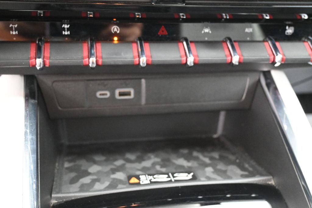Used 2024 GMC Canyon AT4X w/ AT4X AEV Edition AWD/4WD image 35