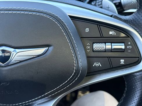 Used 2023 Genesis GV70 2.5T w/ Sport Prestige Package image 18