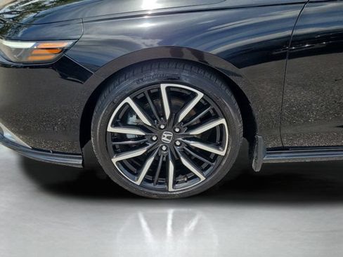 Used 2023 Honda Accord Touring image 32