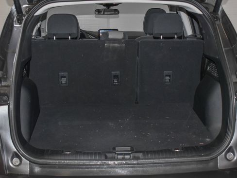 Used 2022 Ford Escape SE w/ SE Sport Appearance Package image 25