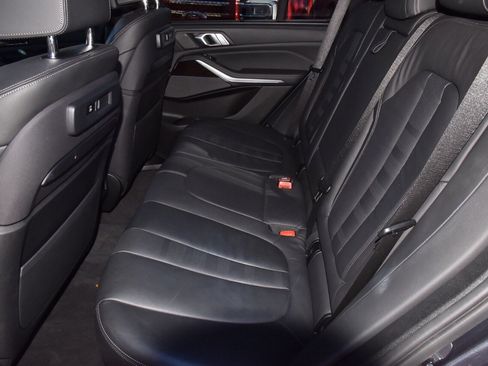 Used 2019 BMW X5 xDrive40i w/ M Sport Package image 14