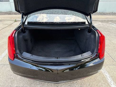 Used 2013 Cadillac XTS w/ Rear Seat Comfort Package FWD image 11