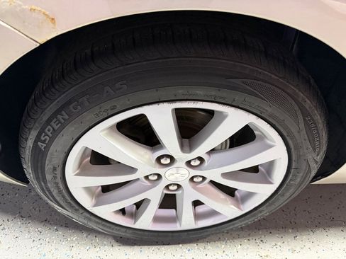 Used 2013 Chevrolet Malibu LT image 10