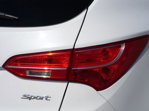 Used 2013 Hyundai Santa Fe Sport w/ Popular Equipment Pkg image 21