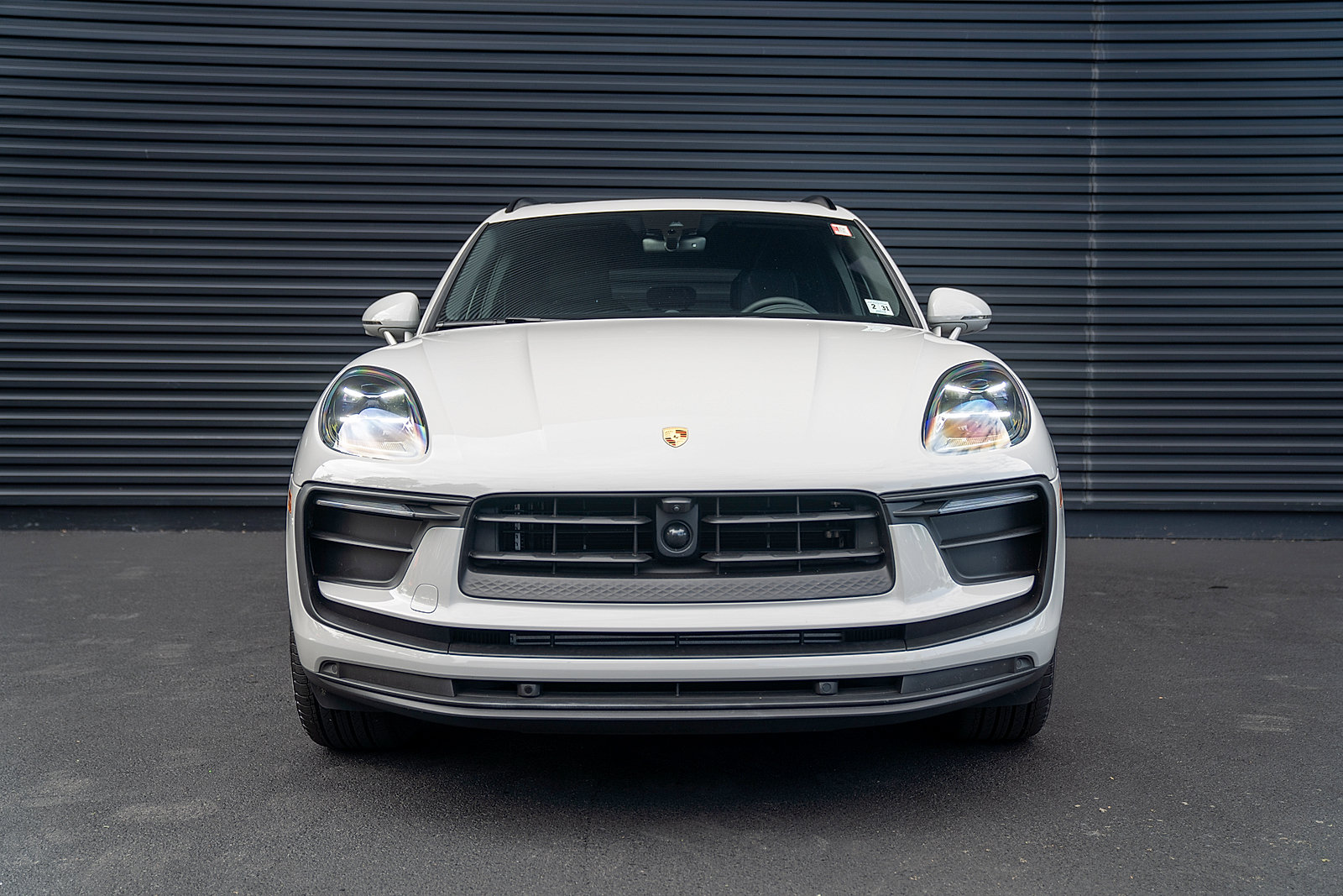 Used 2026 Porsche Macan AWD/4WD image 25