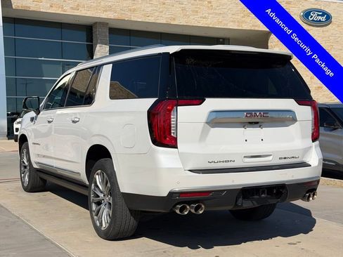 Used 2022 GMC Yukon XL Denali w/ Advanced Technology Package image 11