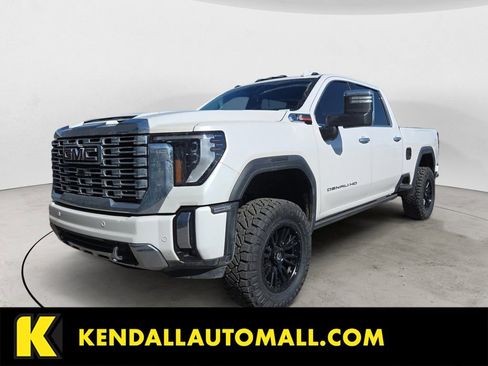 Used 2024 GMC Sierra 2500 Denali w/ Denali Reserve Package AWD/4WD image 1