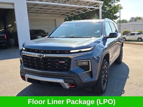 Certified 2024 Chevrolet Traverse Z71 w/ Enhanced Driving Package AWD/4WD image 11