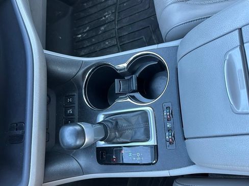 Used 2019 Toyota Highlander Limited AWD/4WD image 10
