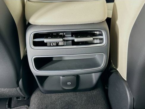 New 2026 Genesis GV70 2.5T Advanced AWD/4WD image 18