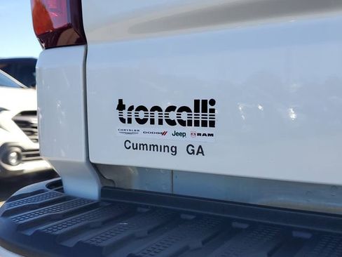 Used 2020 Chevrolet Silverado 1500 High Country w/ Technology Package image 9