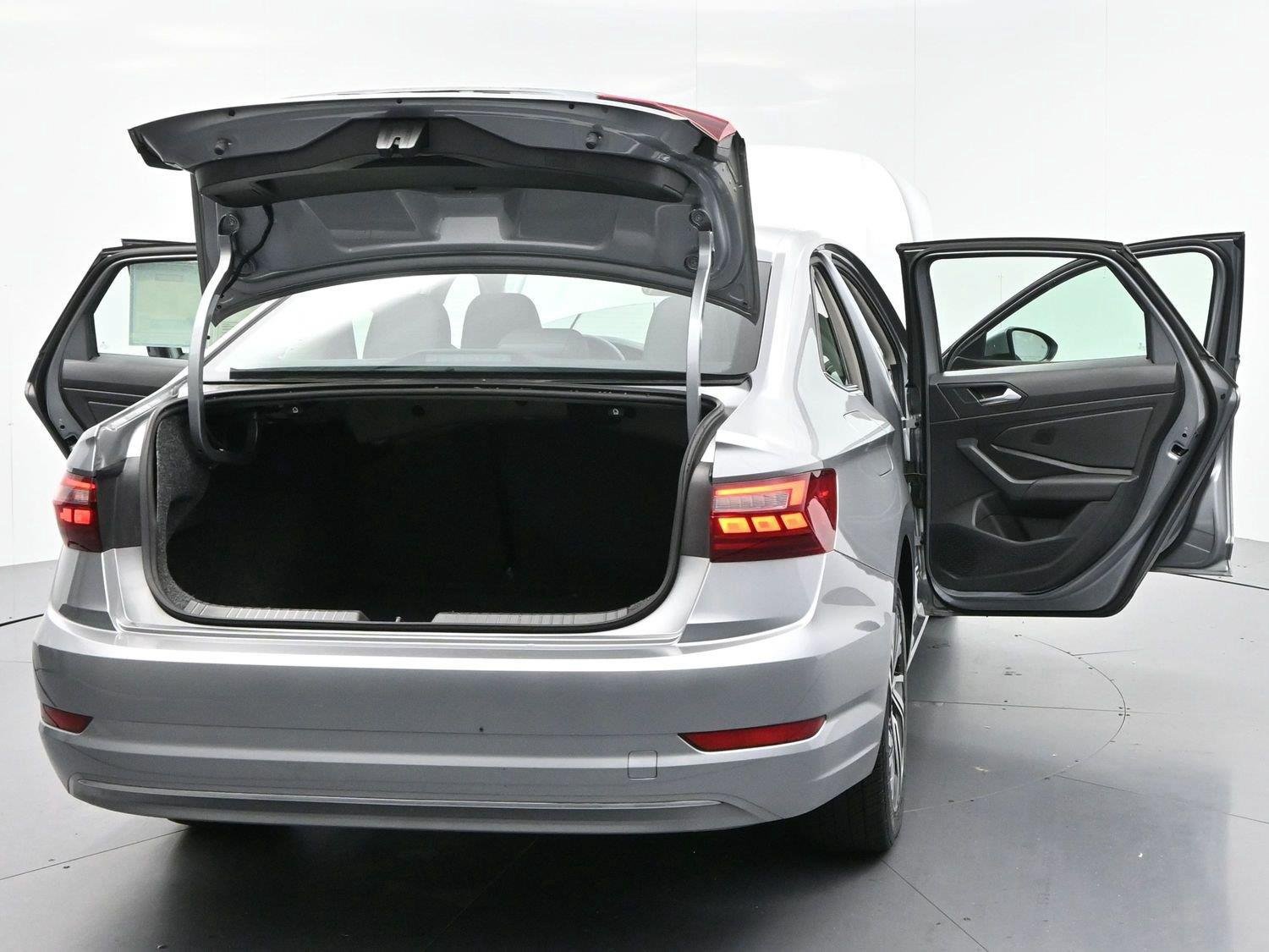 Used 2021 Volkswagen Jetta SEL FWD image 43