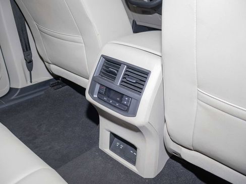 Used 2023 Volkswagen Atlas SE w/ Panoramic Sunroof Package image 20