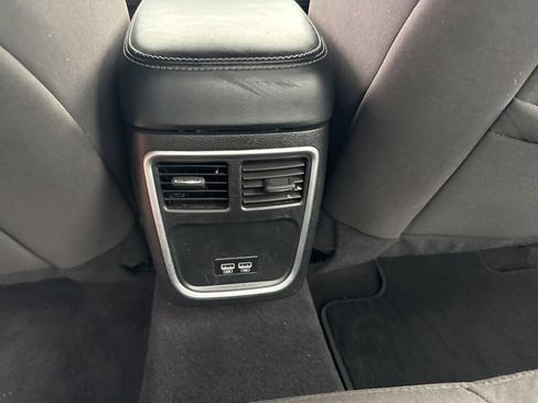 Certified 2023 Dodge Charger SXT image 11