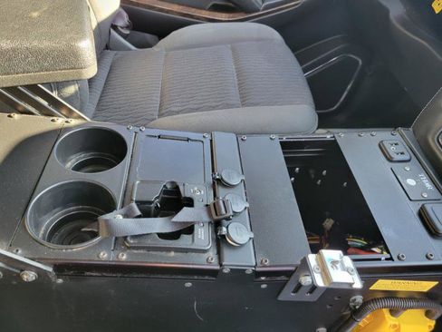 Used 2016 Chevrolet Suburban 3500 LS w/ Driver Alert Package image 30