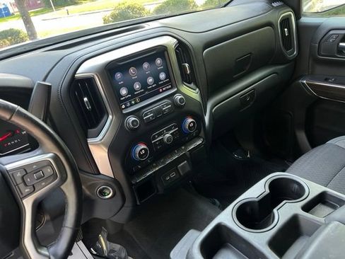 Used 2019 Chevrolet Silverado 1500 LT w/ All-Star Edition AWD/4WD image 34
