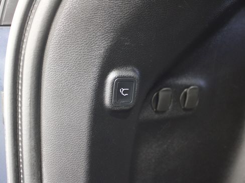 Used 2021 Jeep Cherokee Latitude Lux w/ Sun & Sound Group FWD image 24