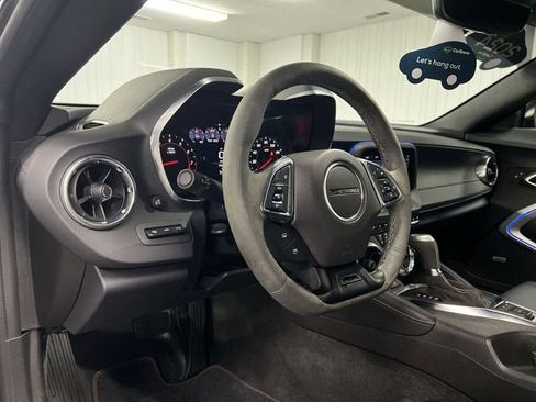 Certified 2024 Chevrolet Camaro LT image 10