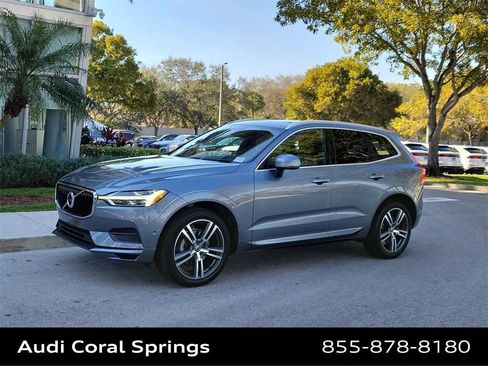 Used 2019 Volvo XC60 T5 Momentum w/ Premium Package image 4