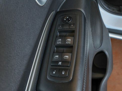 Used 2020 Dodge Durango SXT w/ 3rd Row Seating Group RWD image 27