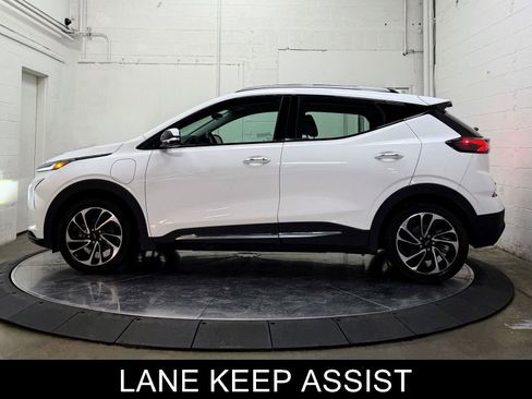 Used 2023 Chevrolet Bolt EUV Premier image 5